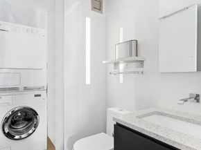 236 East 47th Street 27DE, New York NY 10017