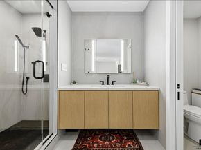 239 East 10th Street GARDENA, New York NY 10003