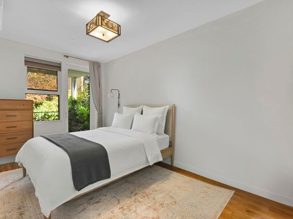 289 13th Street 2R, Brooklyn NY 11215