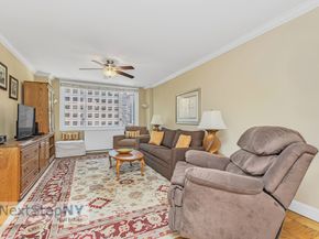 245 East 54th Street 22A, New York NY 10022