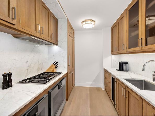 30 Park Place 41C, New York NY 10007