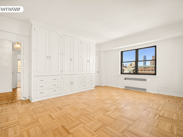 710 Park Avenue 19C, New York NY 10021