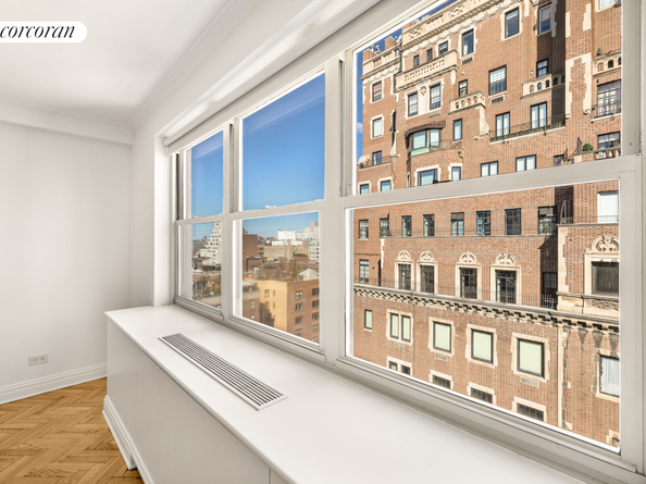 710 Park Avenue 19C, New York NY 10021