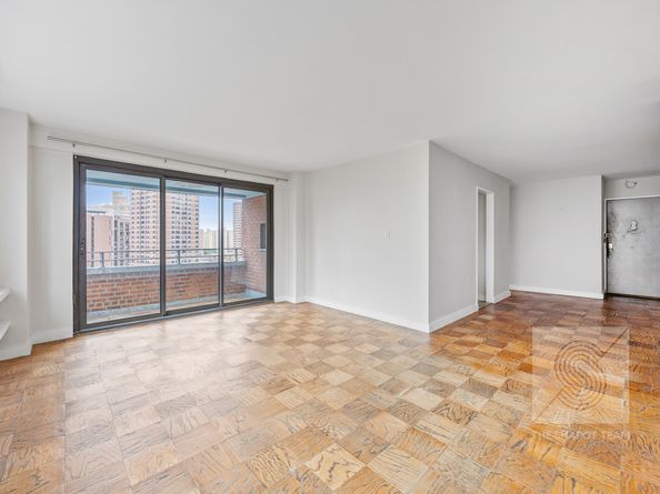 212 East Broadway G1203, New York NY 10002