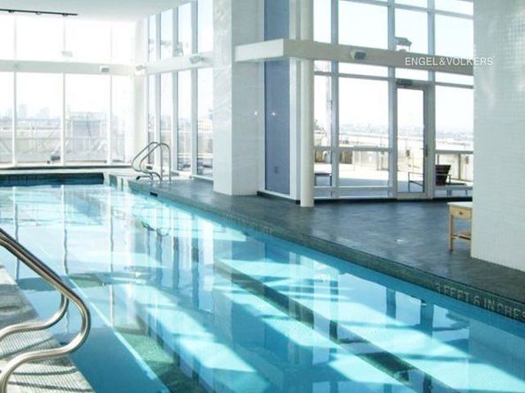 350 West 42nd Street 7K, New York NY 10036