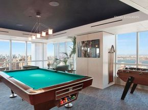 350 West 42nd Street 7K, New York NY 10036