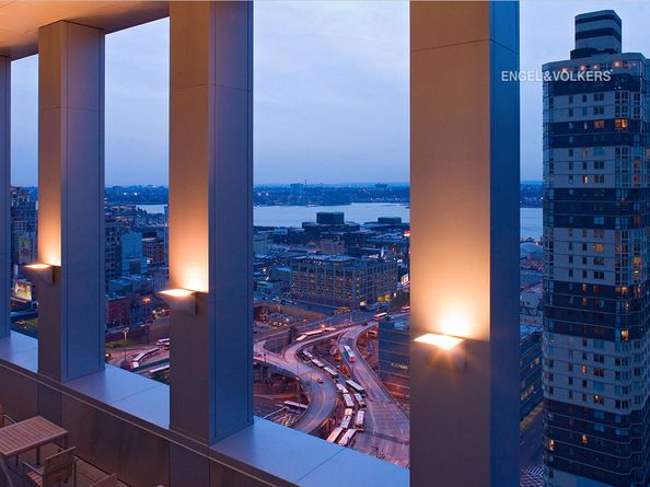 350 West 42nd Street 7K, New York NY 10036