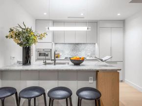250 East 25th Street 11A, New York NY 10010