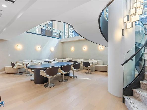250 East 25th Street 11A, New York NY 10010