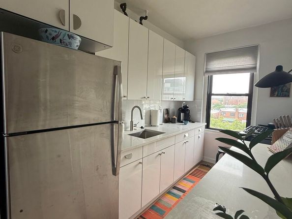 21-47 33rd Street 5E, Queens NY 11105