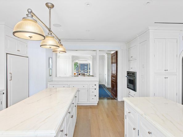 415 East 54th Street 25GG, New York NY 10022