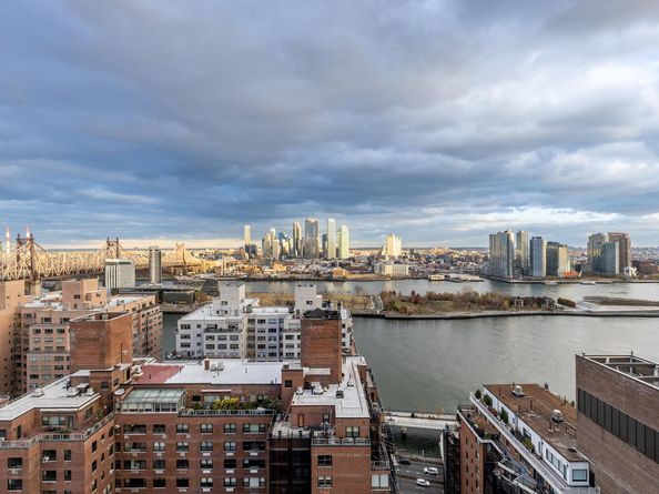 415 East 54th Street 25GG, New York NY 10022