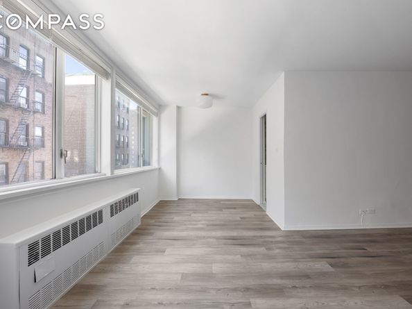 333 East 14th Street 4N, New York NY 10003