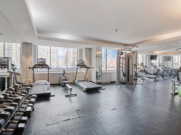 350 East 82nd Street 7G, New York NY 10028