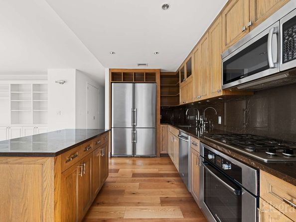 333 Rector Place 805, New York NY 10280