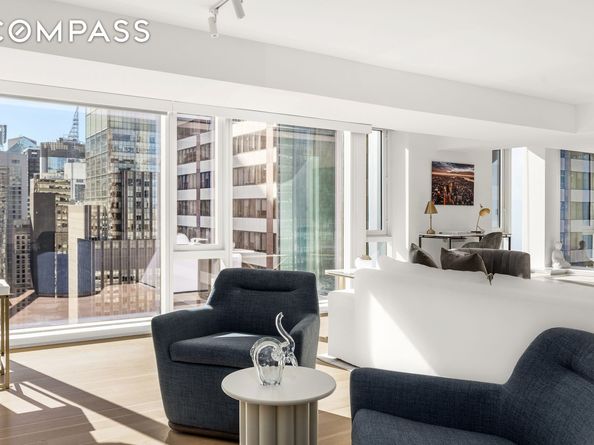 135 West 52nd Street 40A, New York NY 10019