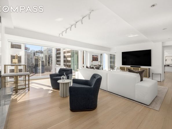 135 West 52nd Street 40A, New York NY 10019