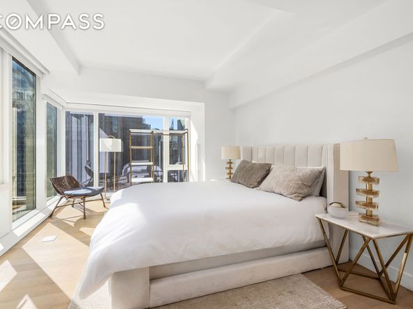 135 West 52nd Street 40A, New York NY 10019