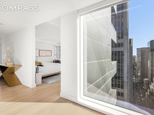 135 West 52nd Street 40A, New York NY 10019