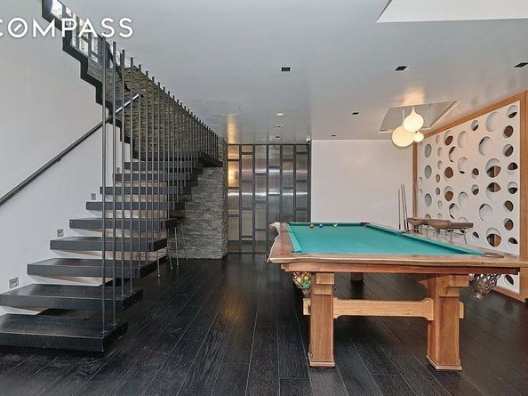 99 John Street 813, New York NY 10038