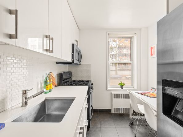 1155 Ocean Avenue 1C, Brooklyn NY 11230