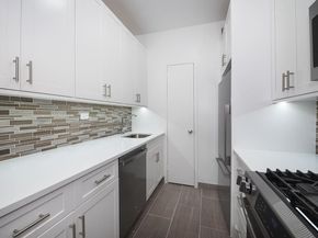 60 East 8th Street 10P, New York NY 10003