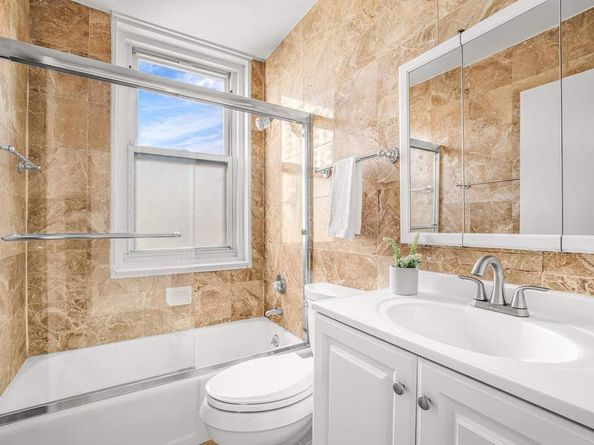 2025 Broadway 18D, New York NY 10023