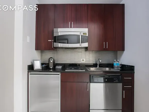 1 Central Park W 612, New York NY 10023