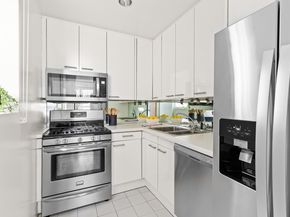 146 West 57th Street 44F, New York NY 10019