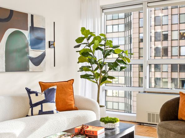 146 West 57th Street 44F, New York NY 10019