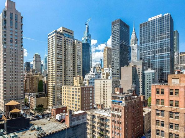 225 East 36th Street 1A, New York NY 10016