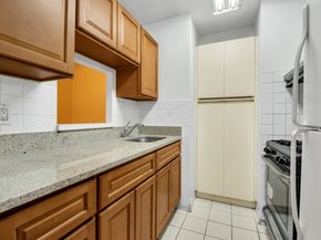 414 West 54th Street 5C, New York NY 10019