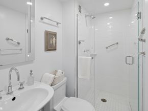 1050 5th Avenue 15C, New York NY 10028