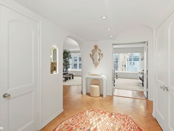 1050 5th Avenue 15C, New York NY 10028