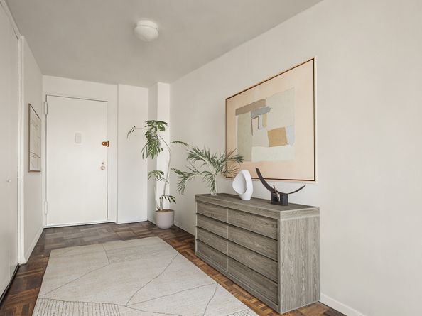 61 Jane Street 9S, New York NY 10014