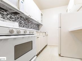 122 Ashland Place 6D, Brooklyn NY 11201