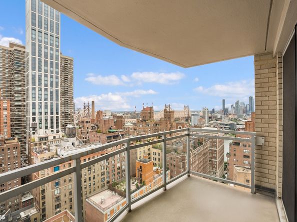 400 East 56th Street 26L, New York NY 10022