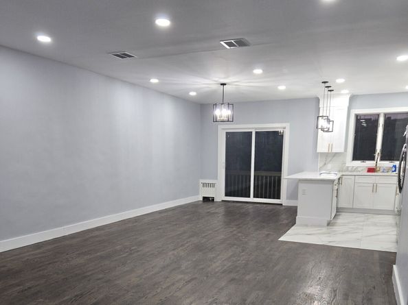 2713 Ave Y 1, Brooklyn NY 11235
