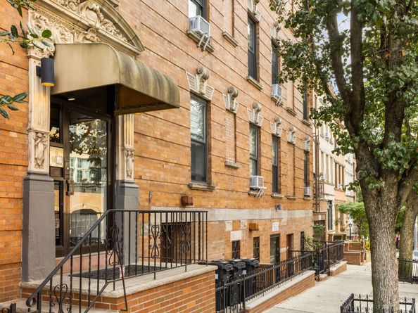 438 4th Street 3A, Brooklyn NY 11215