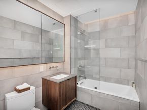 318 West 52nd Street 3M, New York NY 10019