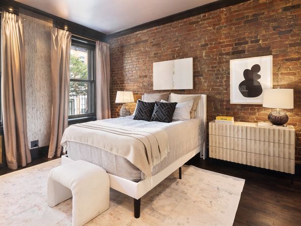 454 West 50th Street 2F, New York NY 10019