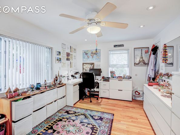 355 D Dormans Court D, Queens NY 11693