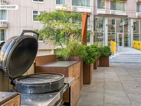 555 Main Street 1608, New York NY 10044