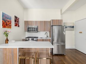 655 Franklin Avenue 2R, Brooklyn NY 11238