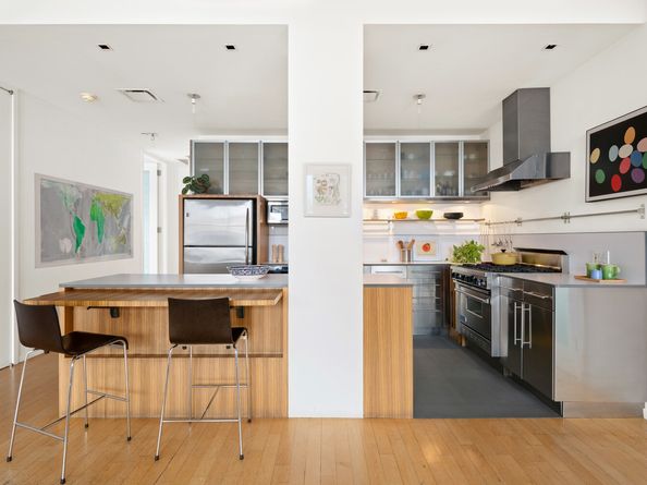 118 East 25th Street 10, New York NY 10010
