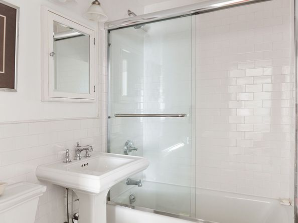 1619 3rd Avenue 21H, New York NY 10128