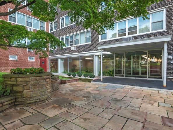 164-20 Highland Avenue 7T, Queens NY 11432