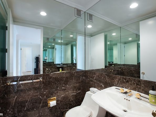 1 Central Park W 29B, New York NY 10023