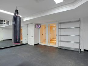 5 Boulevard, Queens NY 11357