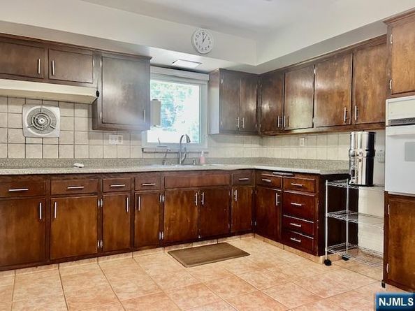 767 Clark Avenue, Ridgefield NJ 07657